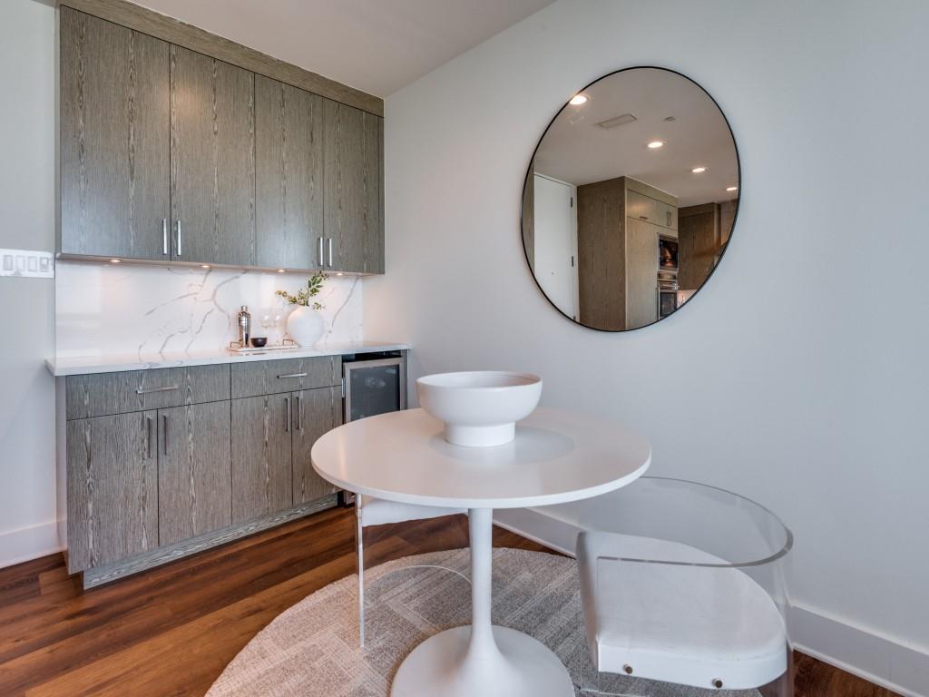 Centrum Condo - Residential