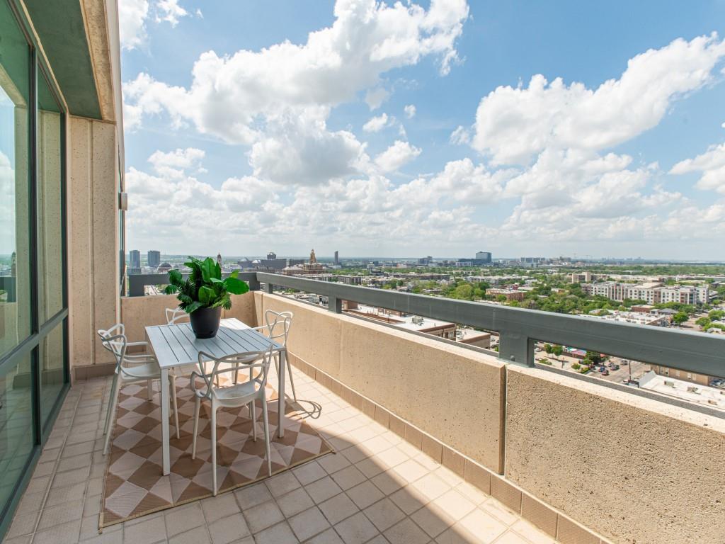 Centrum Condo - Residential