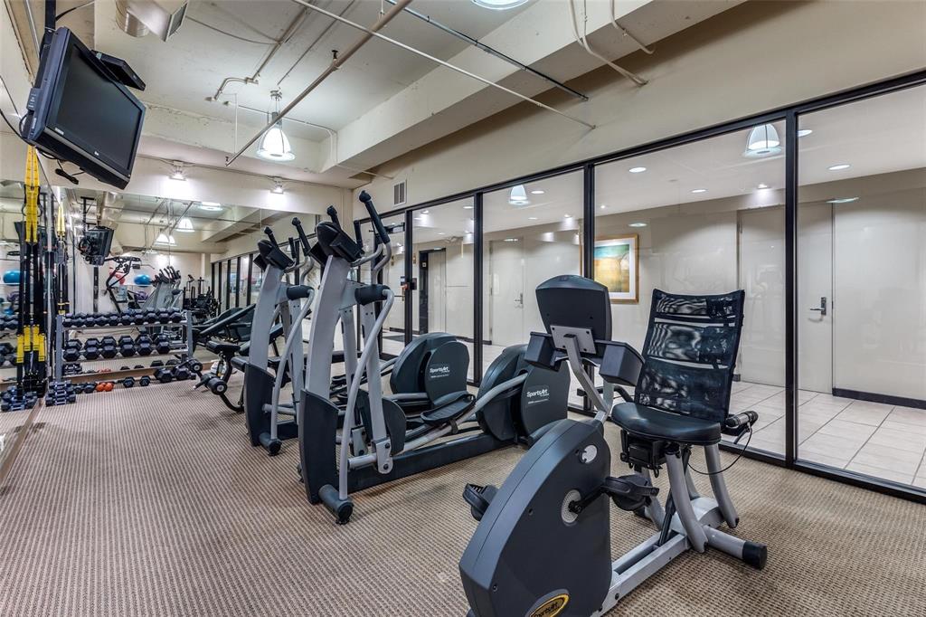 Centrum Condo - Residential