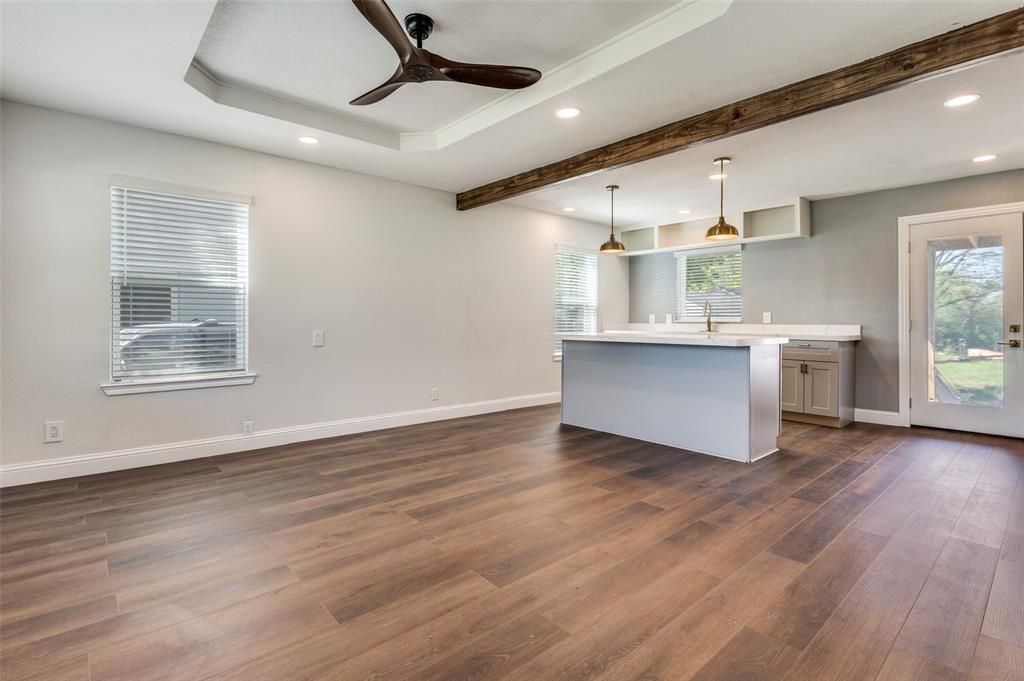 Photo of 711 Winston Street, Dallas, TX 75208 (MLS # 21239739)