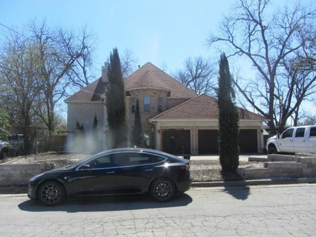 listing image 0