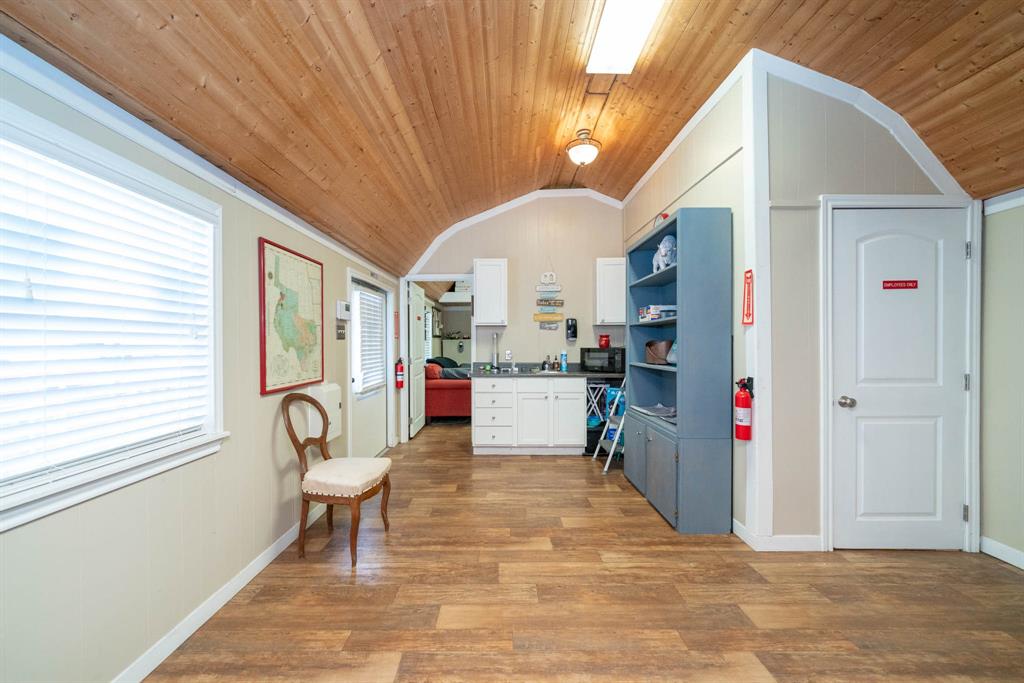 AB 736 J SORY SUR, BUFFALO RIDGE RV PARK & .281 - Commercial Sale