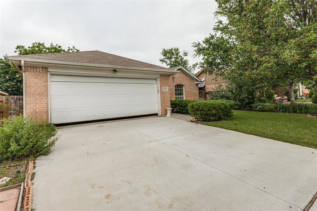 7429 Creekfall Drive