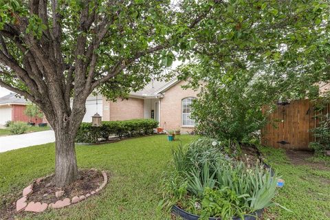 7429 Creekfall Drive Fort Worth TX 76137