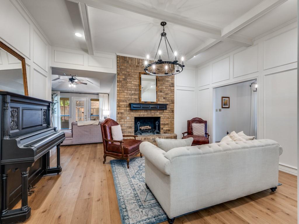 6309 Glen Echo Lane