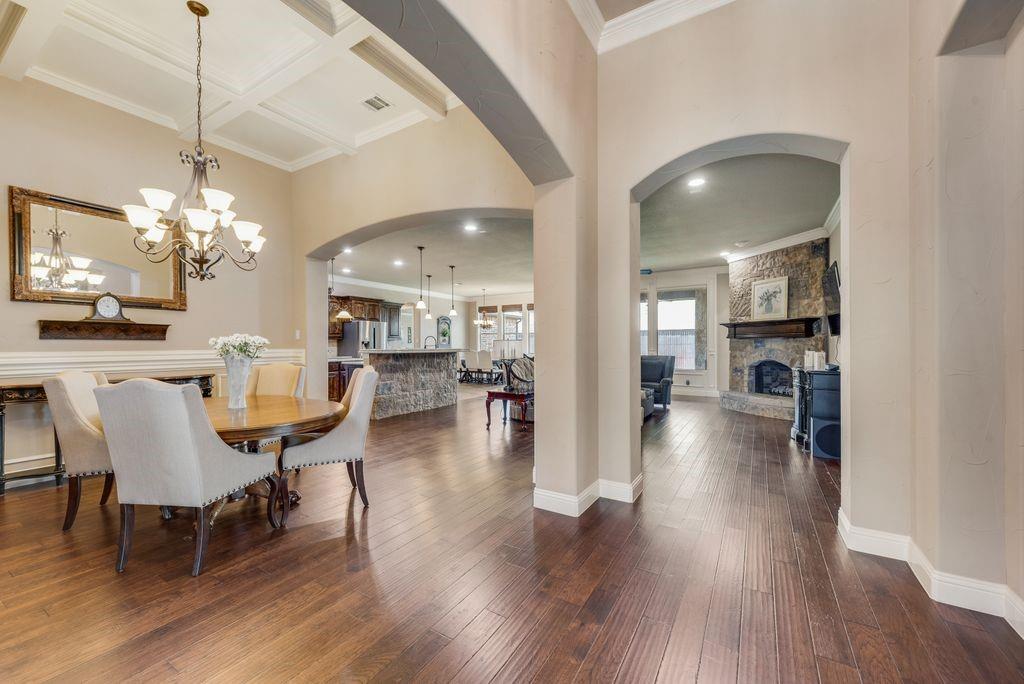 8704 Shadywood Lane