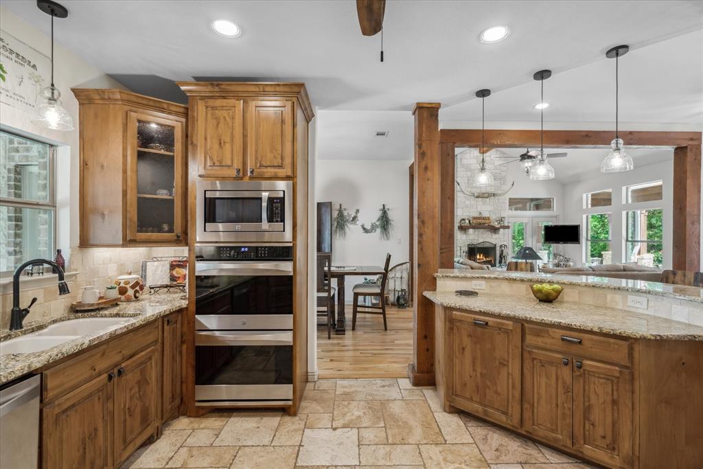 Quinlan, Texas, 75474, United States, 3 Bedrooms Bedrooms, ,3 BathroomsBathrooms,Residential,Active,2015853