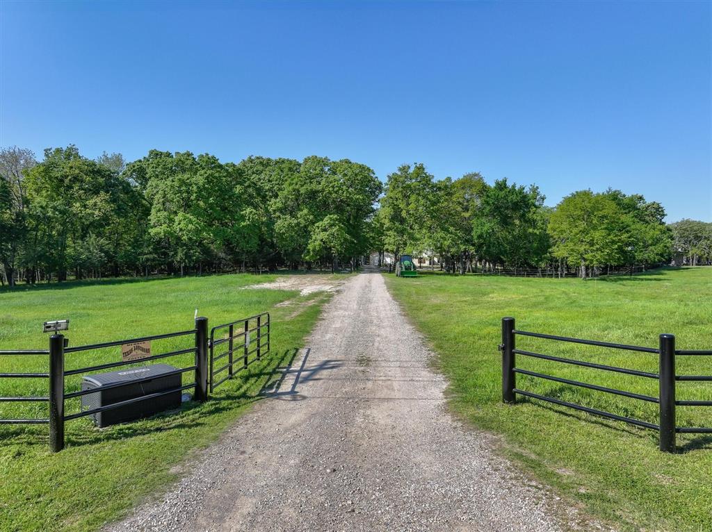 Quinlan, Texas, 75474, United States, 3 Bedrooms Bedrooms, ,3 BathroomsBathrooms,Residential,Active,2015853