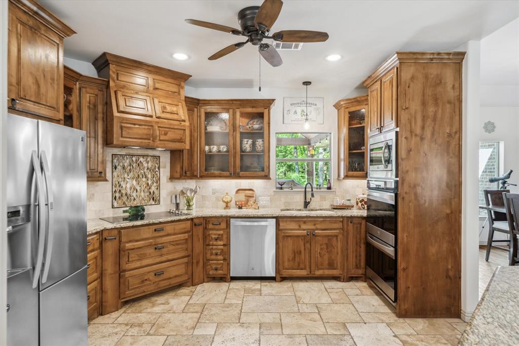 Quinlan, Texas, 75474, United States, 3 Bedrooms Bedrooms, ,3 BathroomsBathrooms,Residential,Active,2015853