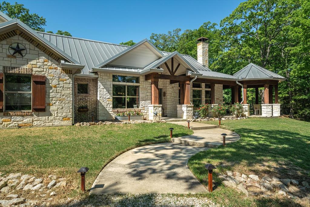 Quinlan, Texas, 75474, United States, 3 Bedrooms Bedrooms, ,3 BathroomsBathrooms,Residential,Active,2015853