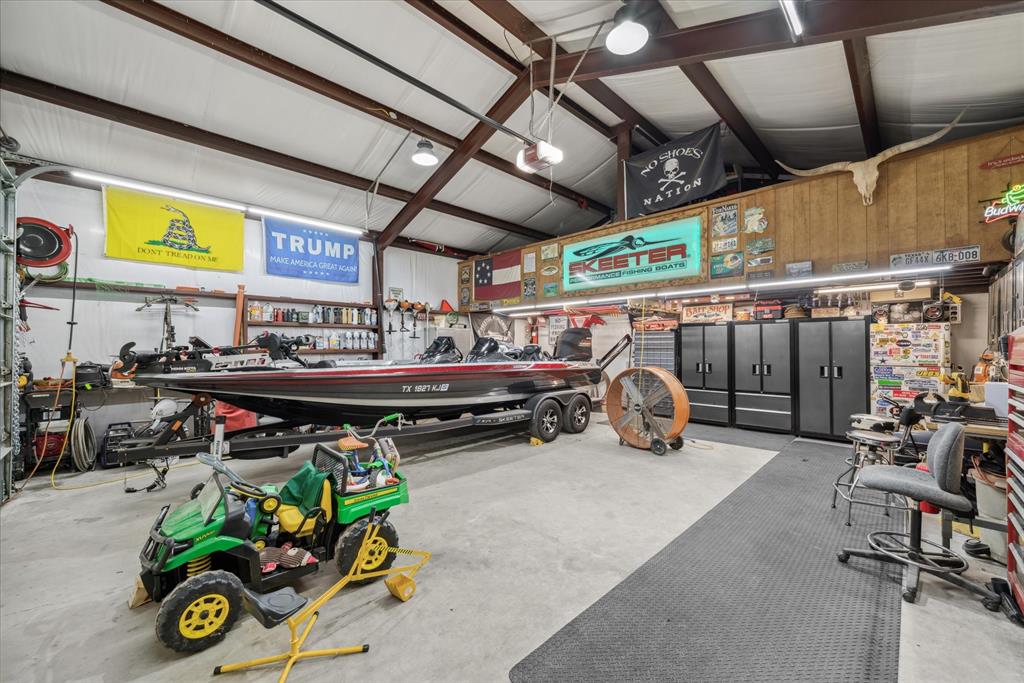 Quinlan, Texas, 75474, United States, 3 Bedrooms Bedrooms, ,3 BathroomsBathrooms,Residential,Active,2015853