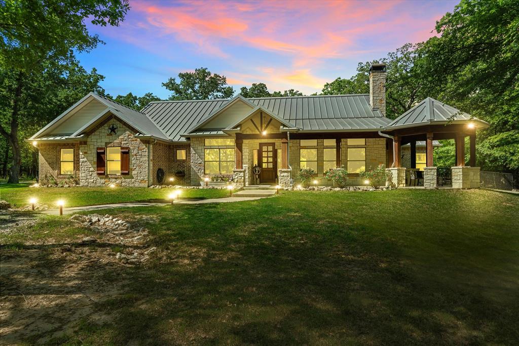 Quinlan, Texas, 75474, United States, 3 Bedrooms Bedrooms, ,3 BathroomsBathrooms,Residential,Active,2015853
