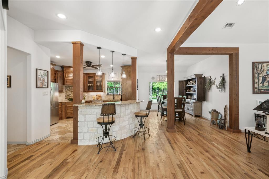 Quinlan, Texas, 75474, United States, 3 Bedrooms Bedrooms, ,3 BathroomsBathrooms,Residential,Active,2015853