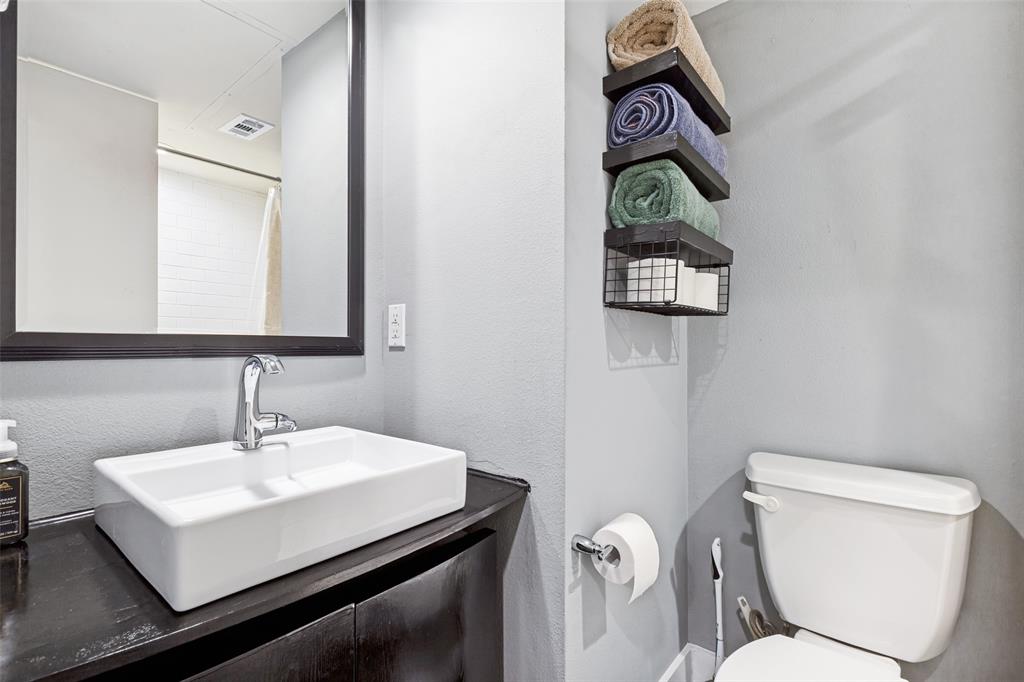 4618 Cedar Springs Road B