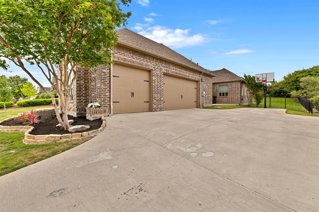 7405 Eagle Ridge Circle