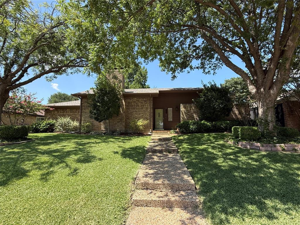 3205 Cross Bend Road