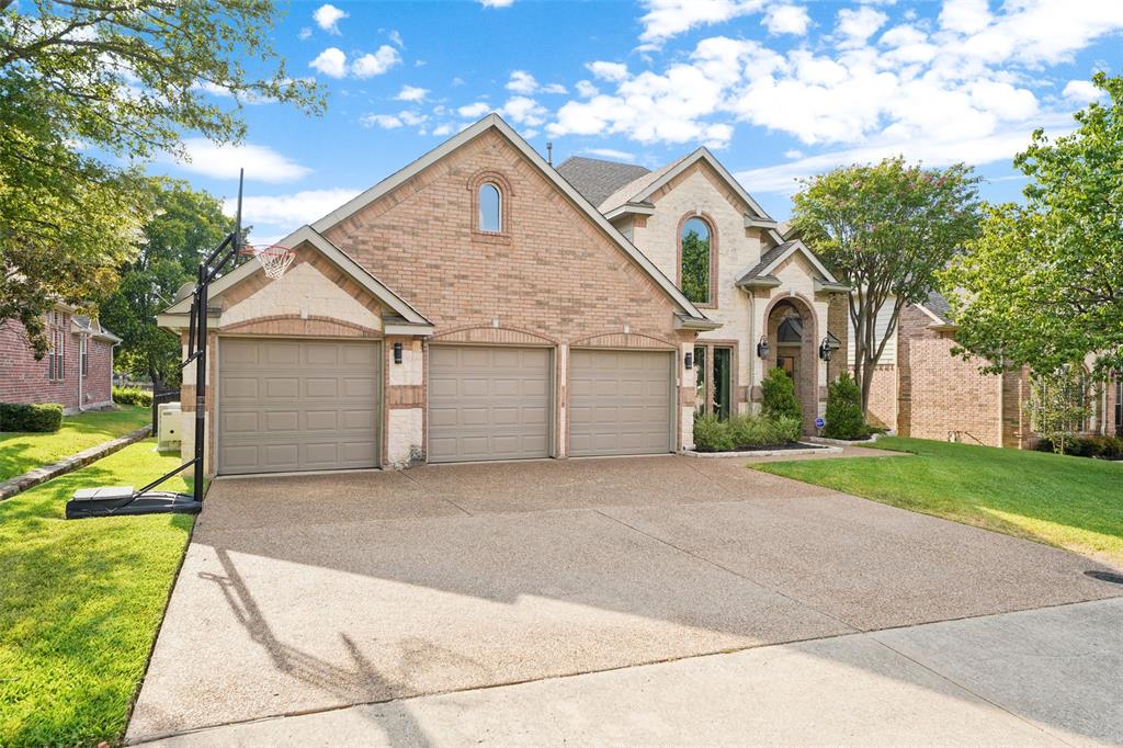 1530 Fairlakes Pointe Drive