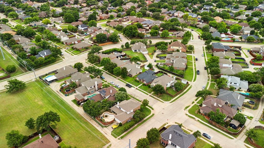 2036 Camelot Drive