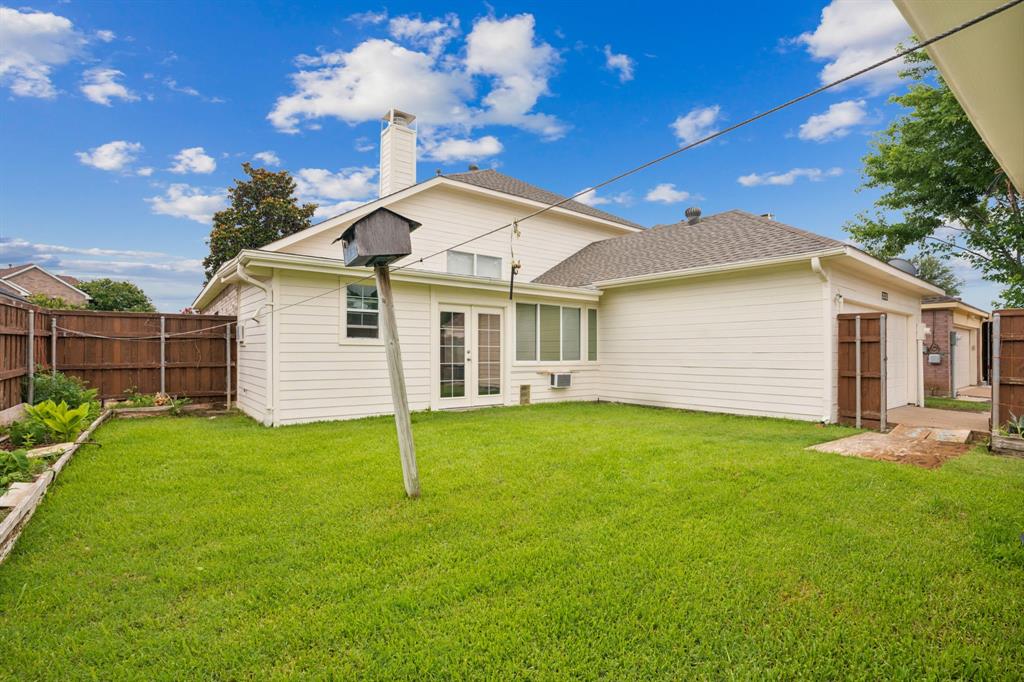 2036 Camelot Drive