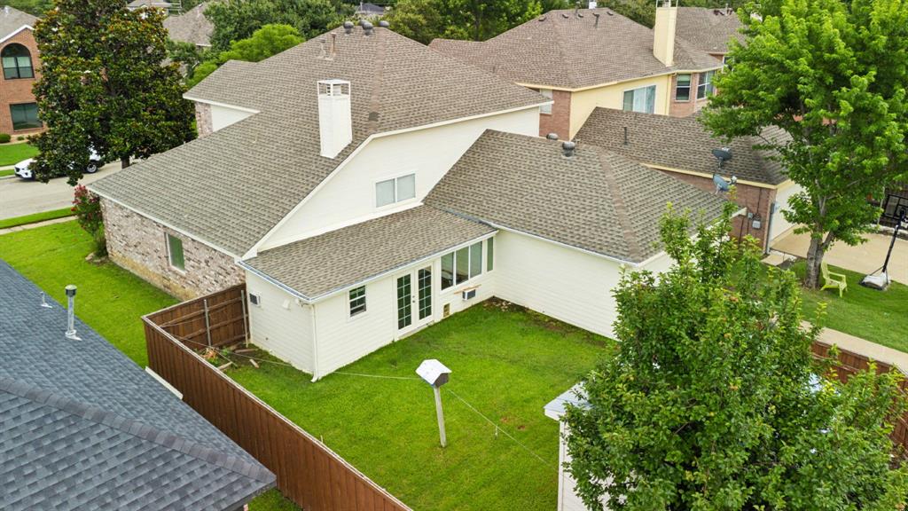 2036 Camelot Drive