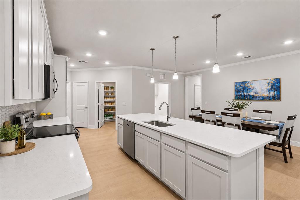 651 N Watters Road 2307