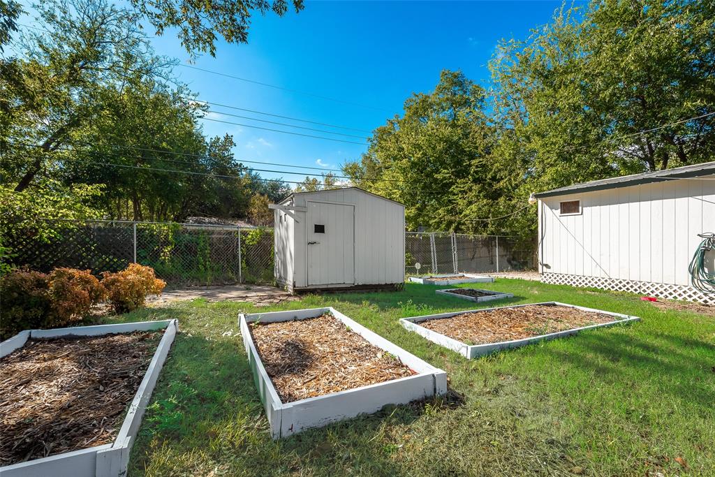 Cloverdale 02 Rev - Residential