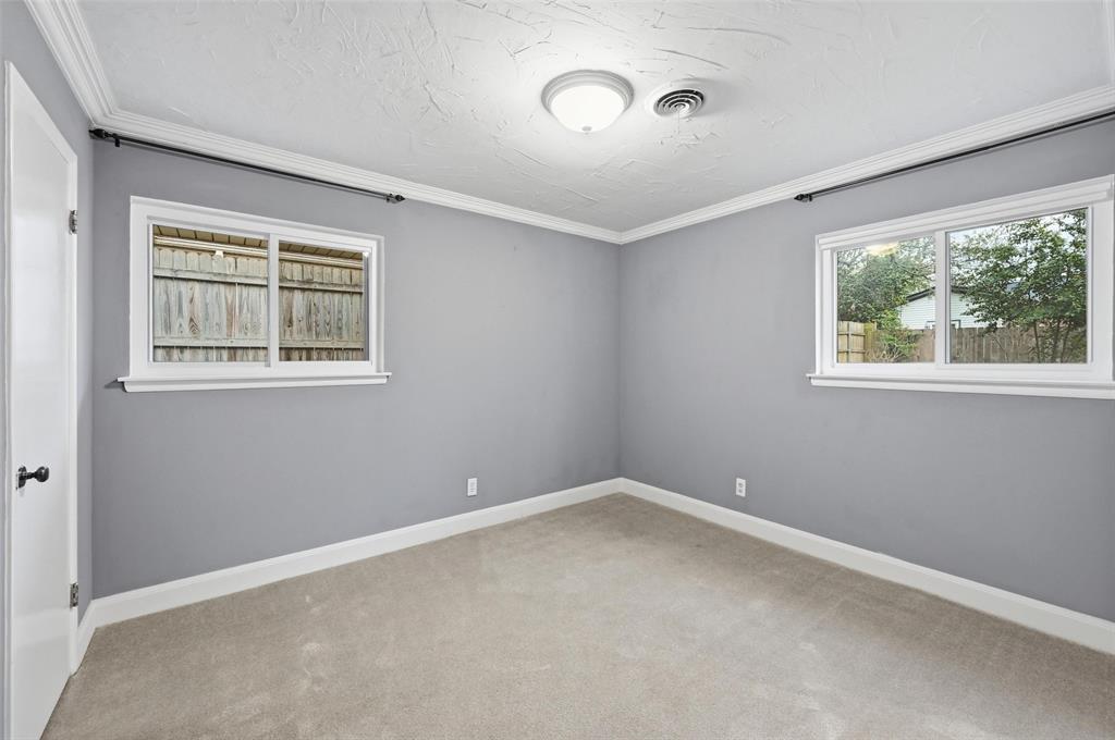 Mc Knight Manor West Add - Residential