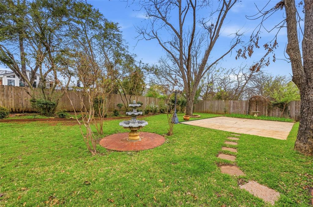 Mc Knight Manor West Add - Residential