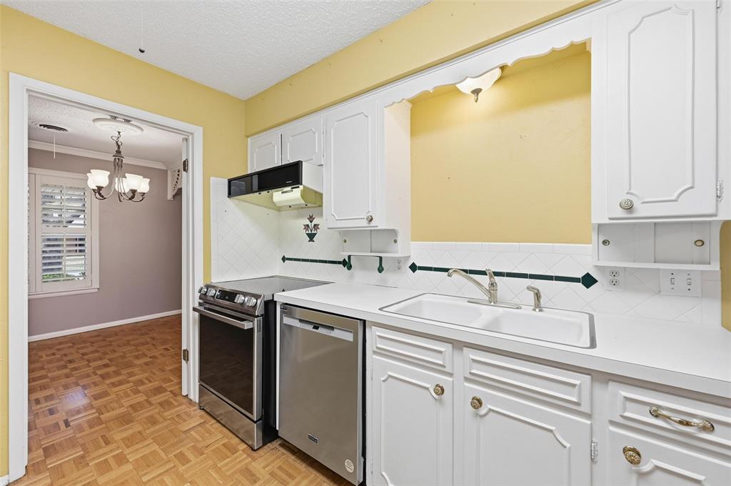 Mc Knight Manor West Add - Residential