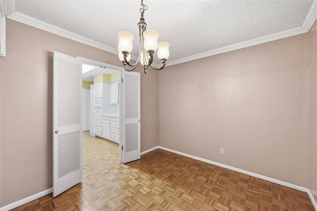 Mc Knight Manor West Add - Residential