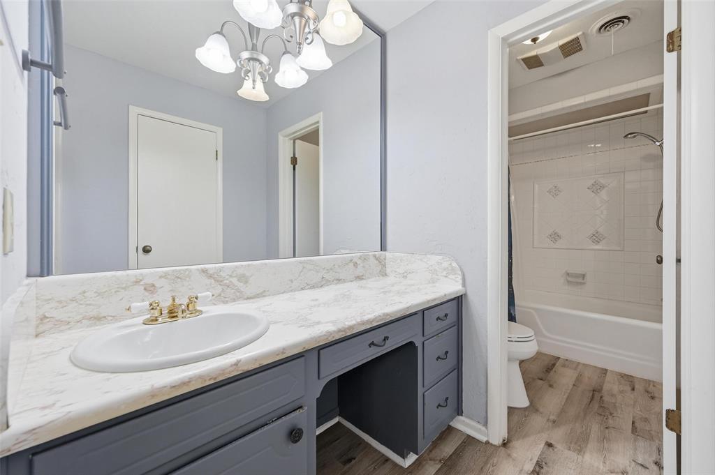 Mc Knight Manor West Add - Residential