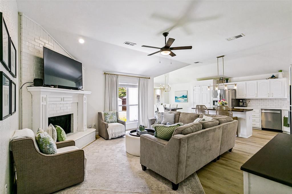 810 Weeping Willow Court