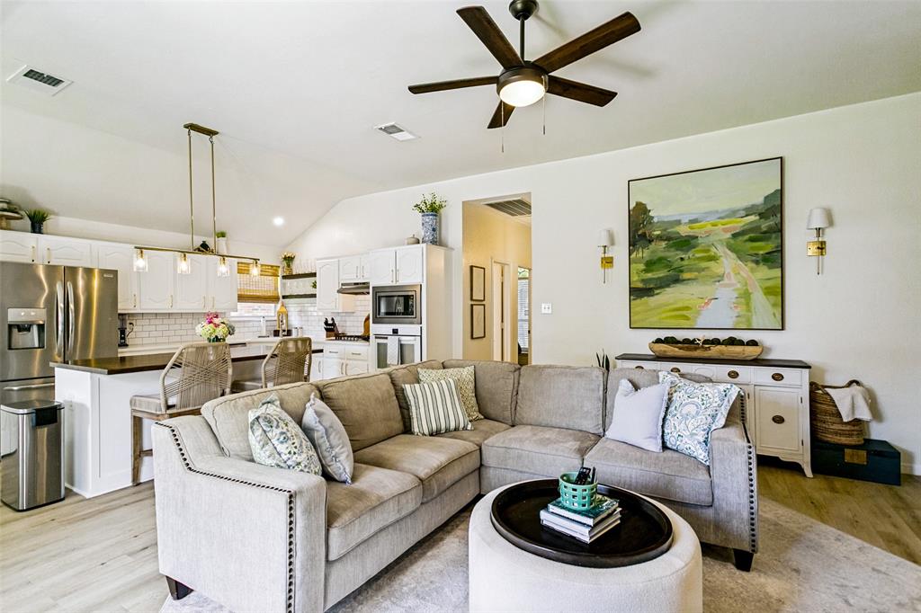 810 Weeping Willow Court