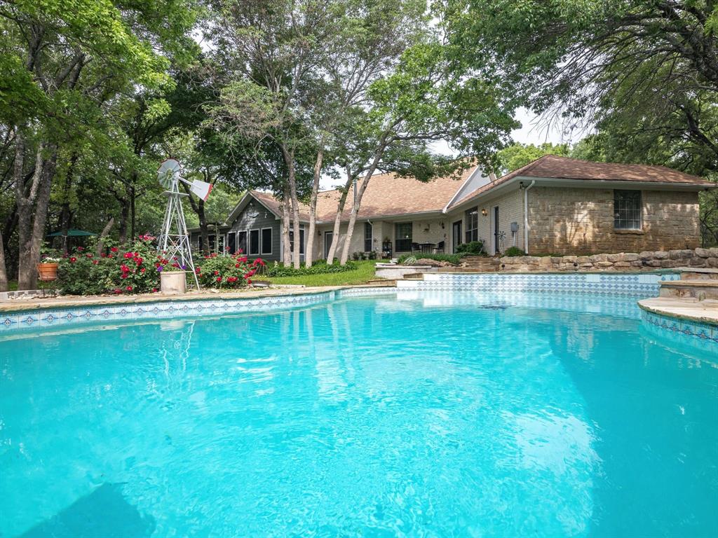 524 County Road 1749