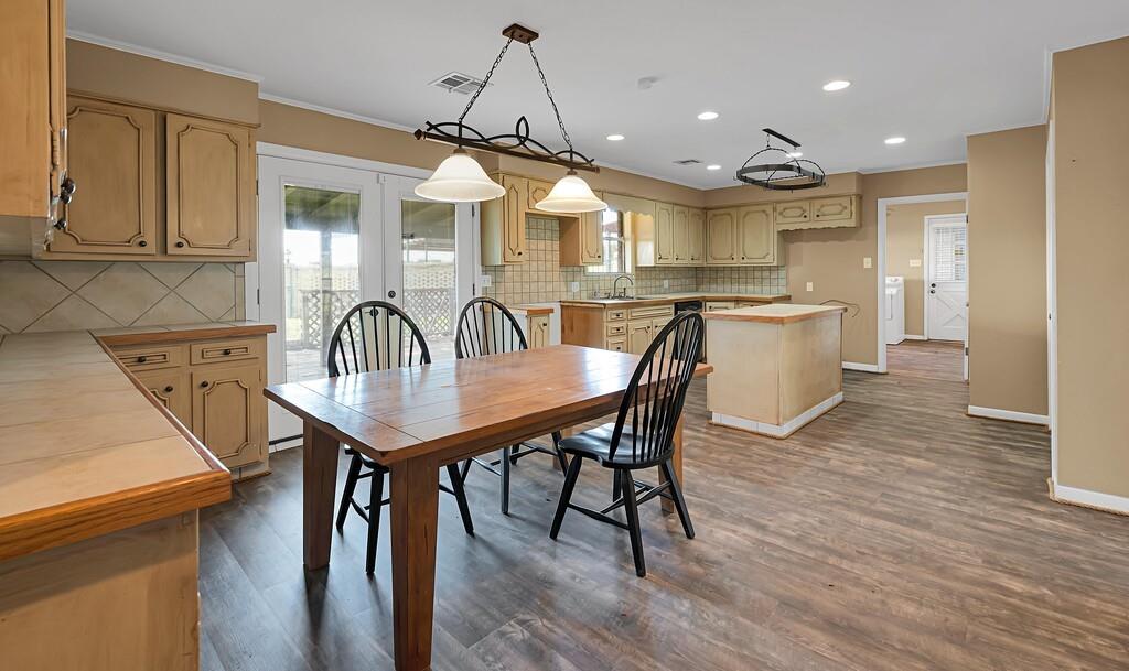 Martinez M - Residential