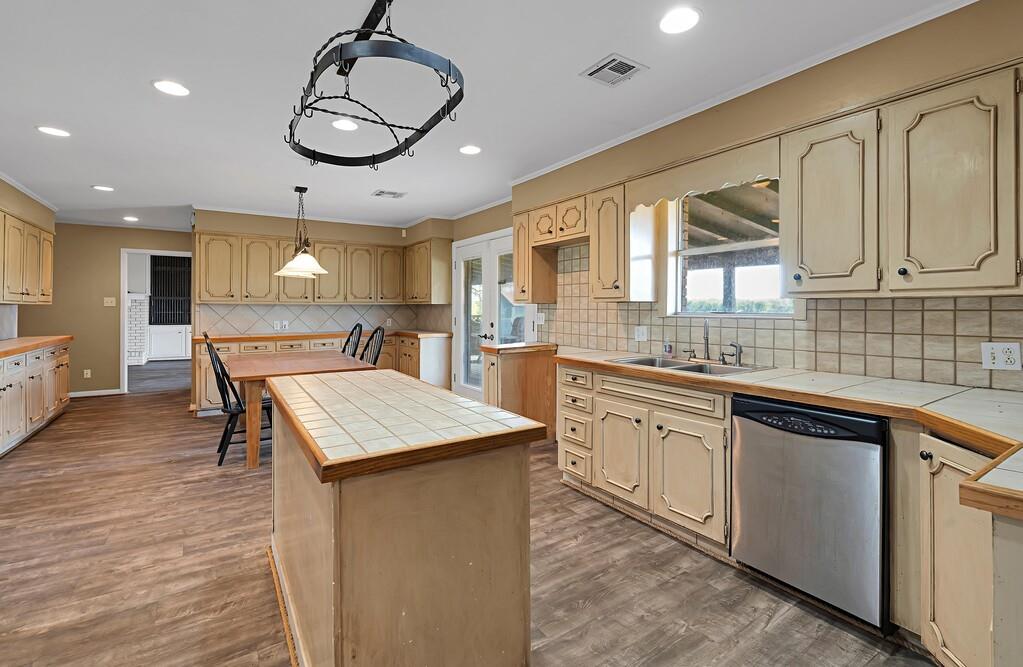 Martinez M - Residential