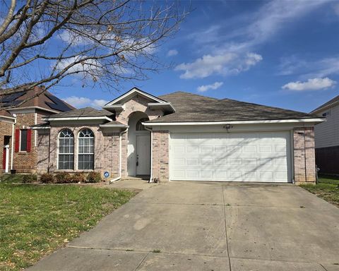 Photo of 8329 Derby Lane, Fort Worth, TX 76123 (MLS # 21184036)