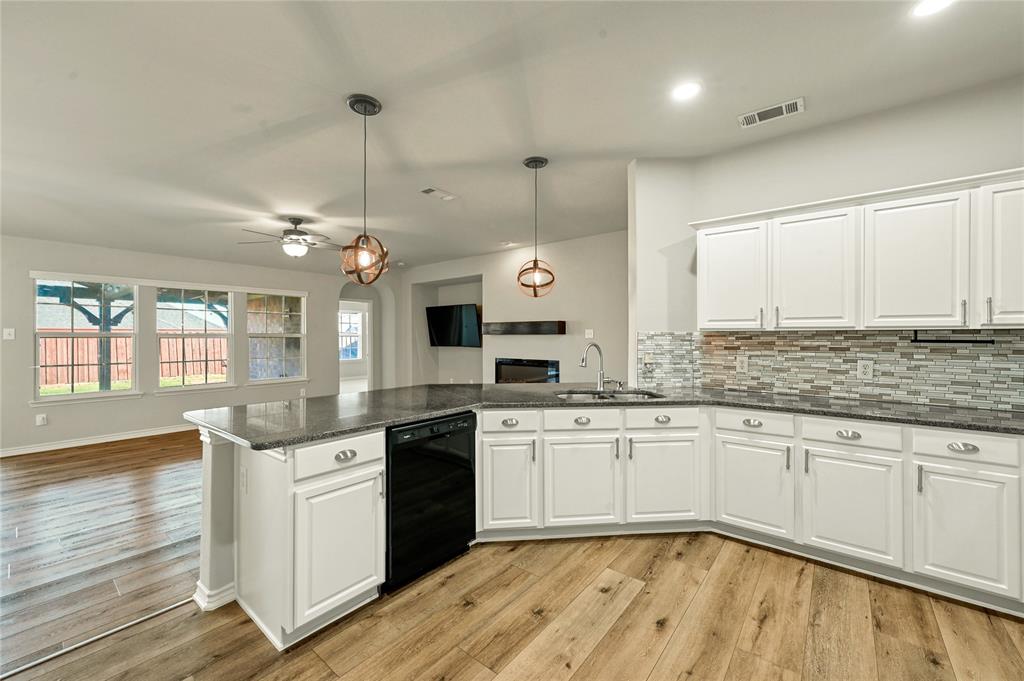 Little Elm, Texas 75068, United States, 3 Bedrooms Bedrooms, ,2 BathroomsBathrooms,Residential,Pending,8507