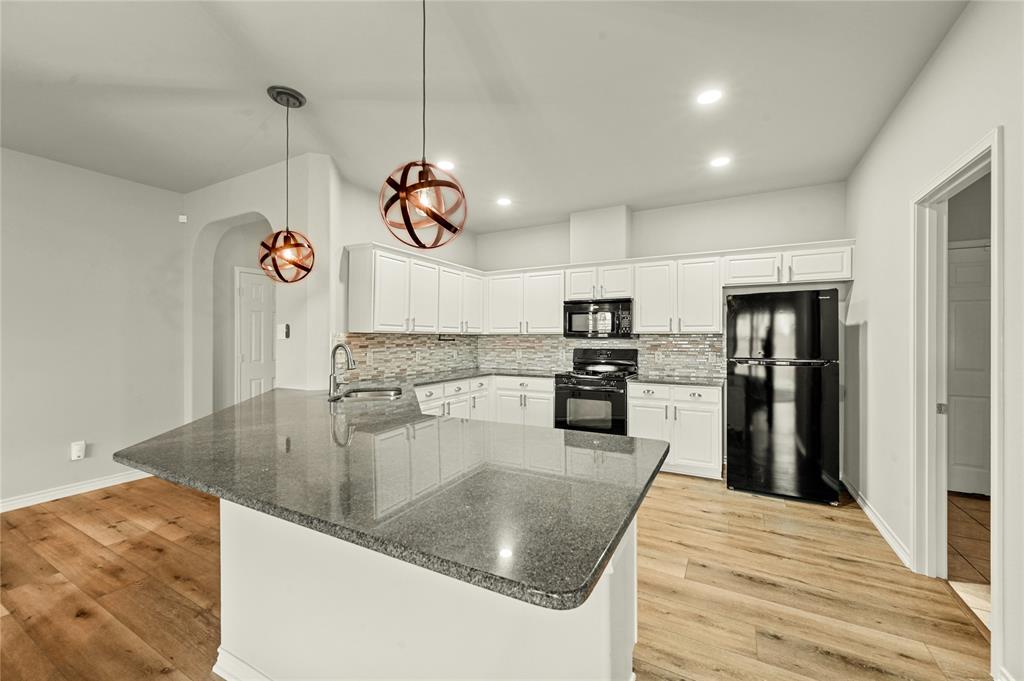 Little Elm, Texas 75068, United States, 3 Bedrooms Bedrooms, ,2 BathroomsBathrooms,Residential,Pending,8507