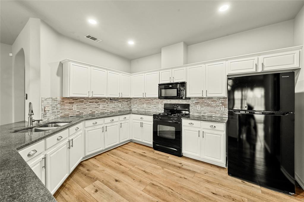 Little Elm, Texas 75068, United States, 3 Bedrooms Bedrooms, ,2 BathroomsBathrooms,Residential,Pending,8507