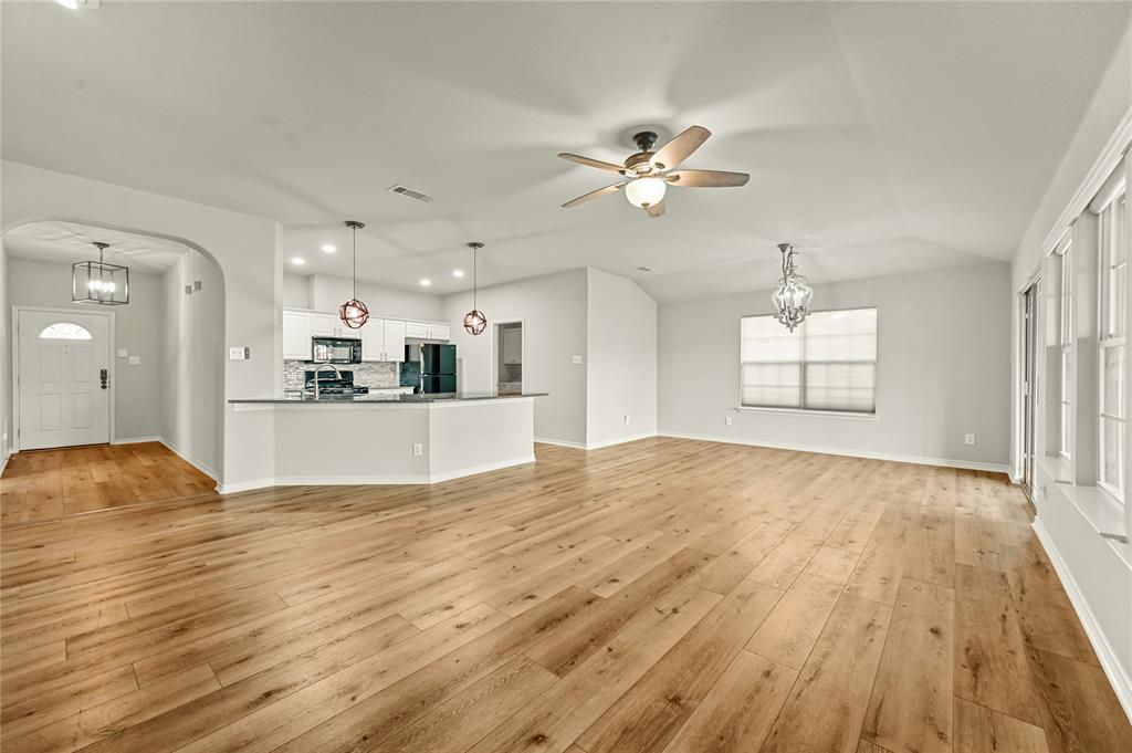 Little Elm, Texas 75068, United States, 3 Bedrooms Bedrooms, ,2 BathroomsBathrooms,Residential,Pending,8507