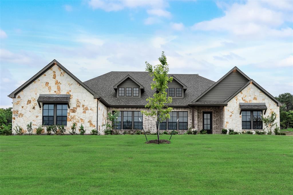1220 Julian Drive