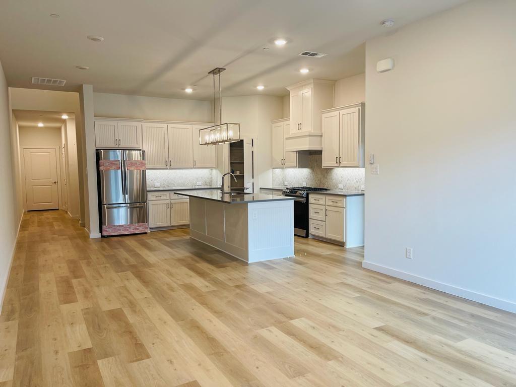 2724 Garden Gate Lane 16