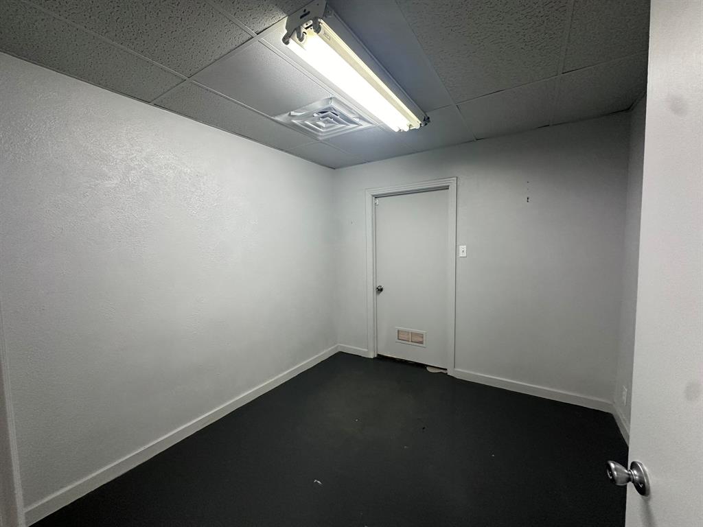 Town - Commercial Lease