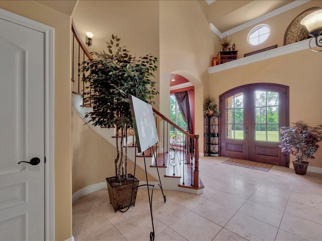 210 Autumn Lake Drive