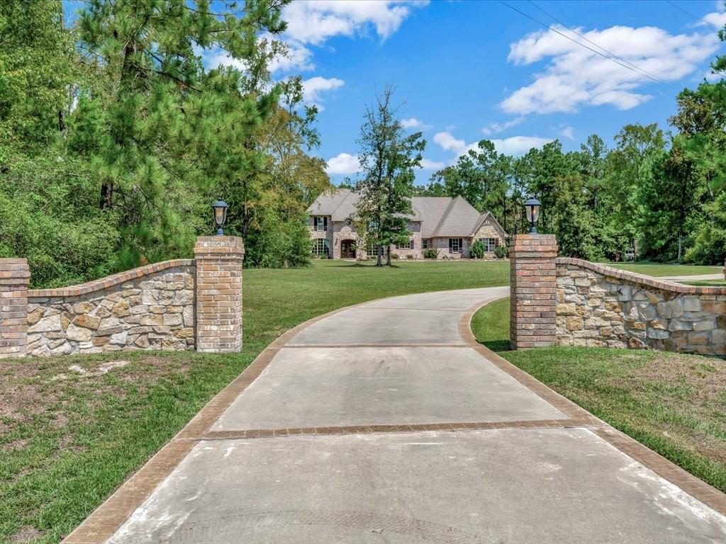 210 Autumn Lake Drive