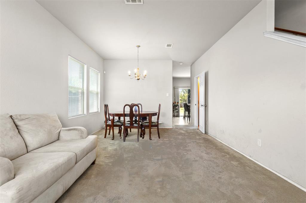 5650 Lincolnwood Drive