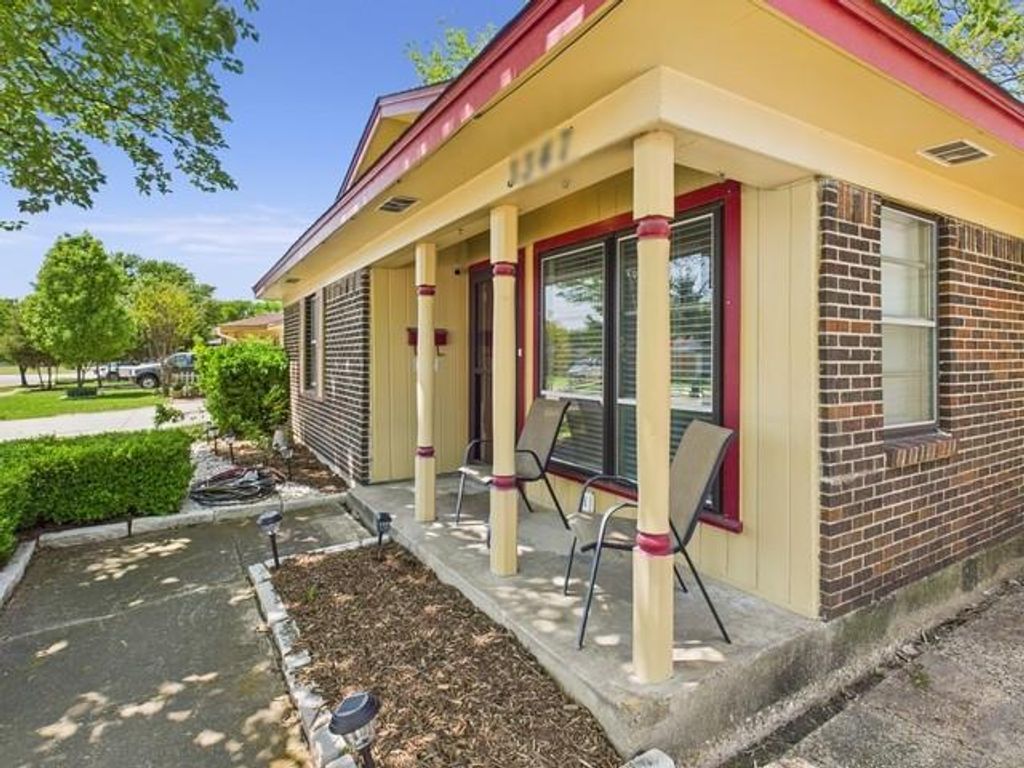 Photo of 3347 Jamaica Way, Mesquite, TX 75150 (MLS # 21096200)