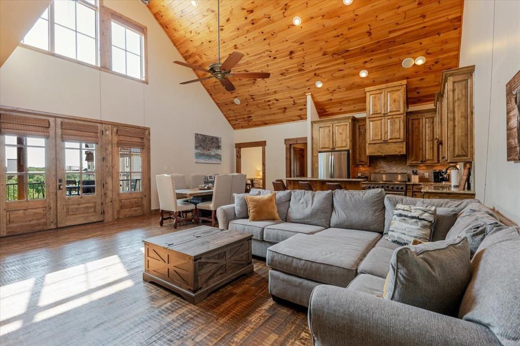 Hill Country Harbor Ph Ia Add - Residential