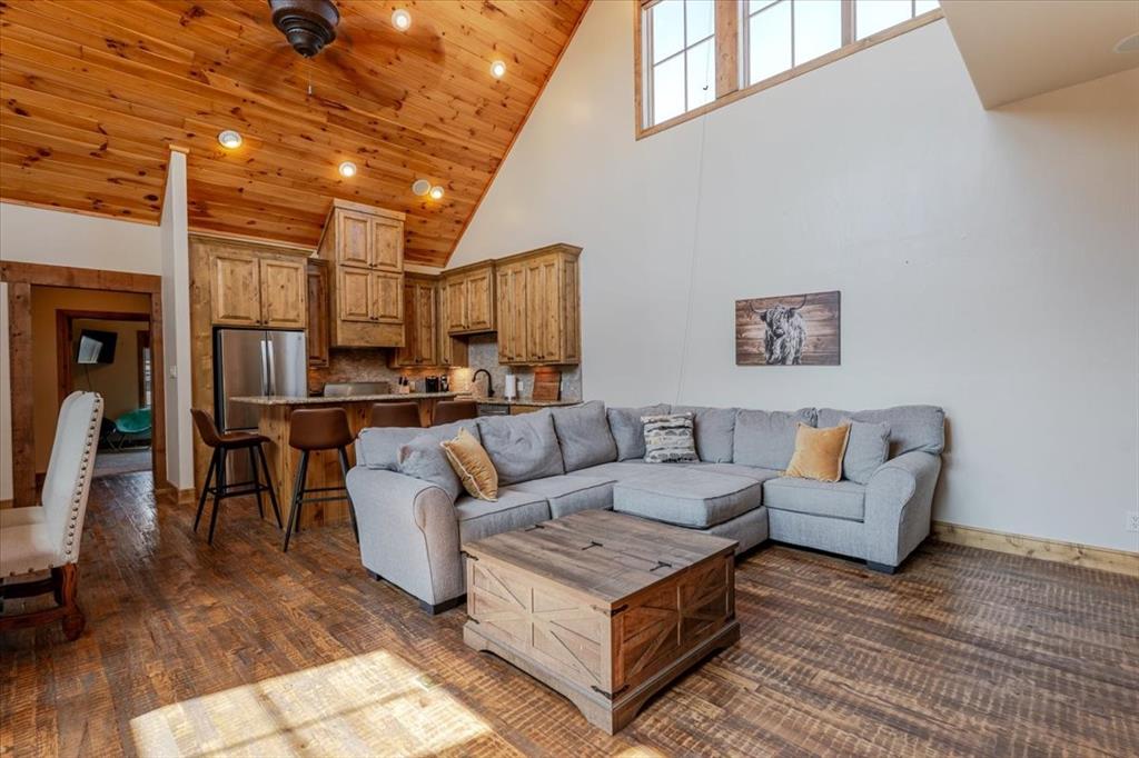 Hill Country Harbor Ph Ia Add - Residential